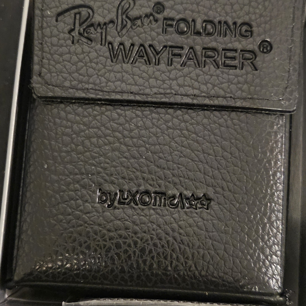 Ray-Ban Black Folding Wayfarer Case - Picture 2 of 6